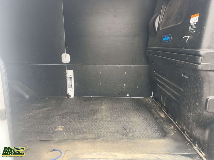 2020-ford-transit-image-19