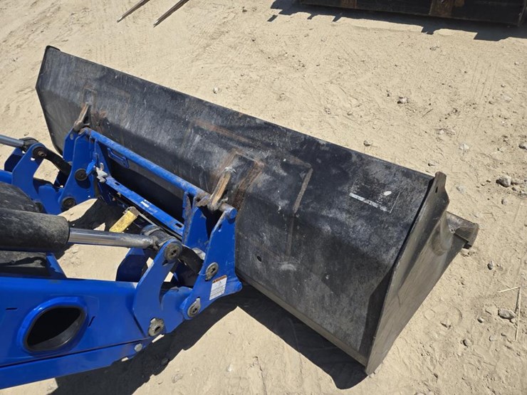 2015-new-holland-155-image-4