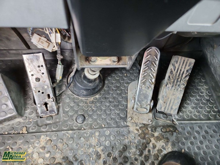 2008-volvo-a30e-image-11