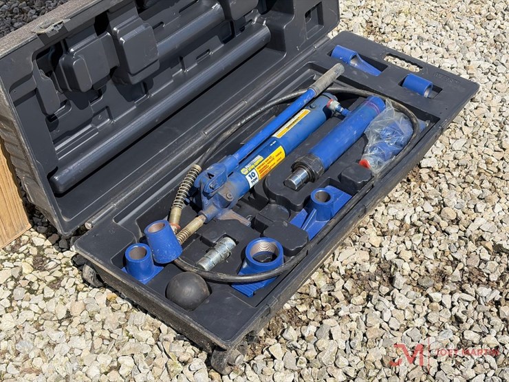 napa-professional-10-ton-porta-power-with-case-image-1