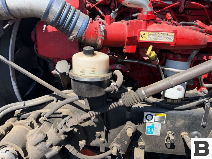 2015-kenworth-t880-image-46