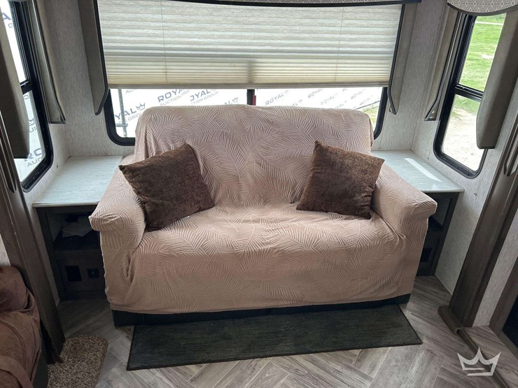 5th-wheel-camper-image-14
