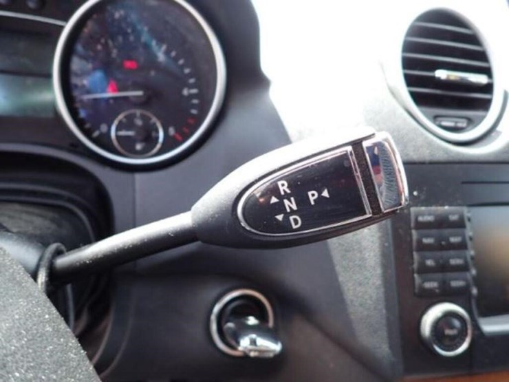 2007-mercedes-benz-ml320-image-14