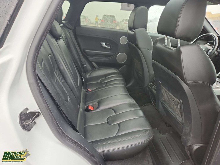 2014-land-rover-range-rover-image-17