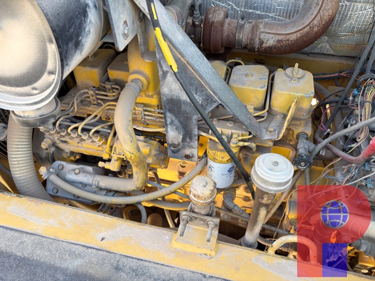 trackmobile-tm-4150-magnum-rail-car-tugger-image-9