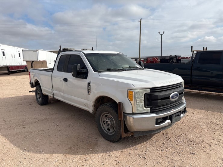 2017-ford-f250-image-2