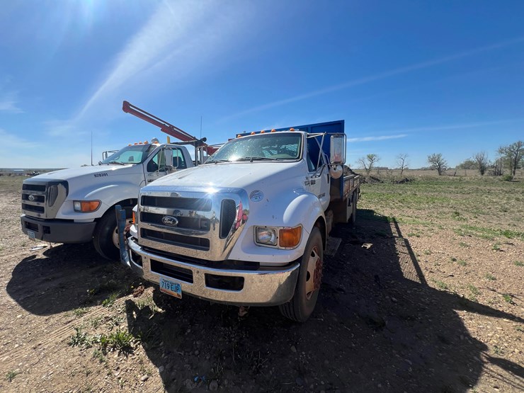 2013-ford-f650-image-2