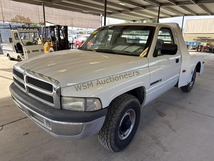 1995-dodge-ram-2500-image-4