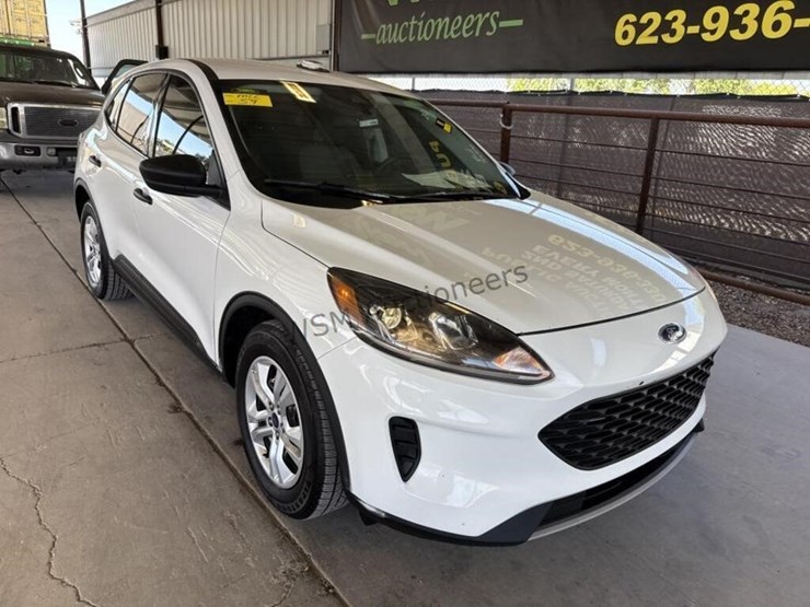 2021-ford-escape-image-2