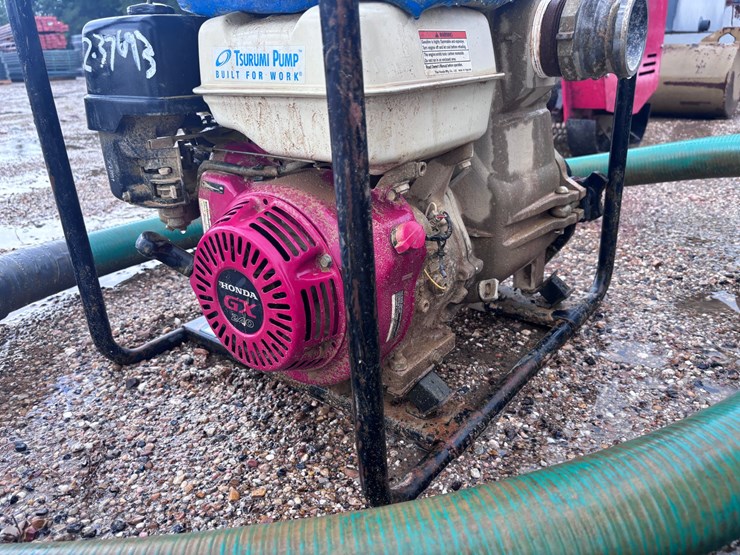 #37693-•-tsurumi-pump-w/-hoses-image-3