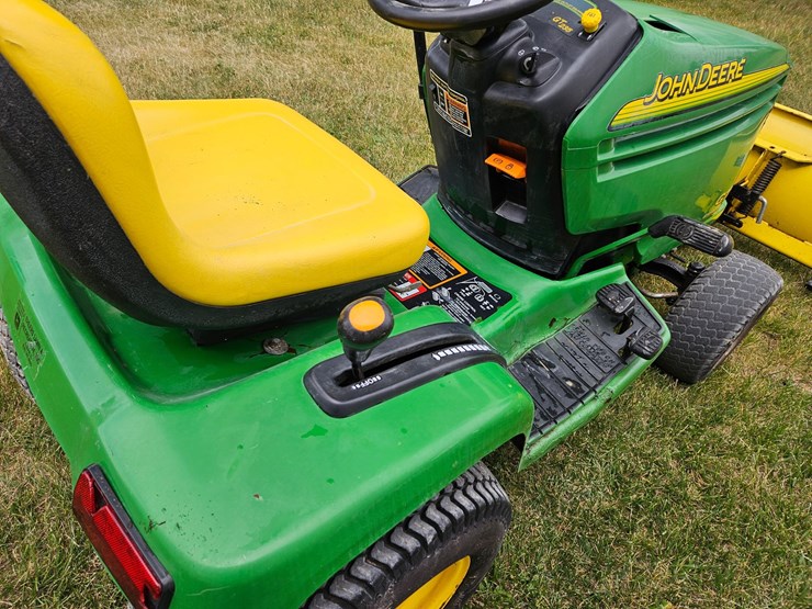 john-deere-gt235-image-20