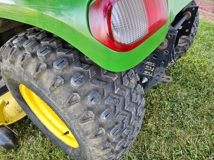 john-deere-x585-image-17