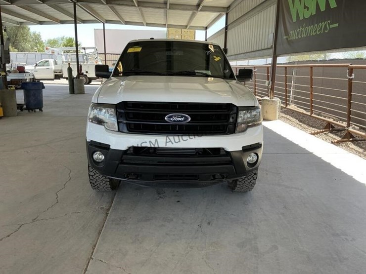 2017-ford-expedition-image-3