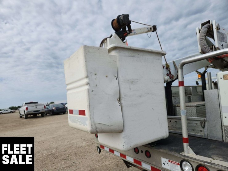 2019-ford-f550-image-18