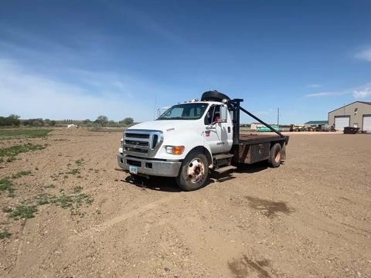 2007-ford-f650-image-1