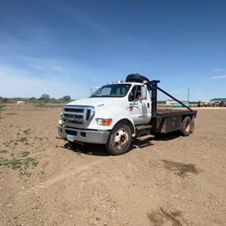 2007 FORD F650