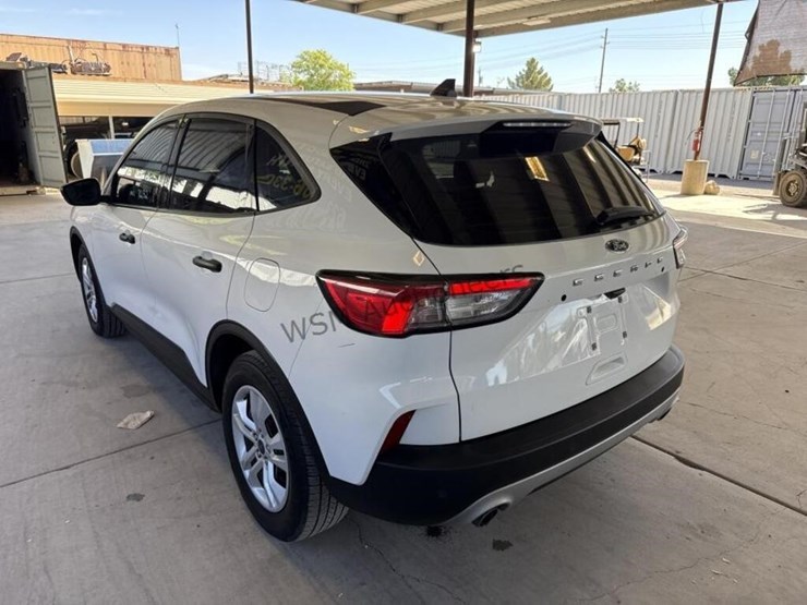 2021-ford-escape-image-6
