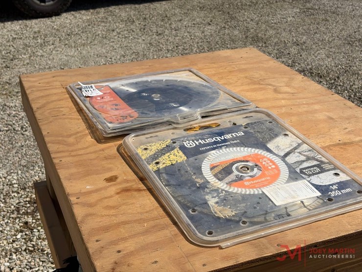 husqvarna-14"-diamond-saw-blade-and-ridgid-diamond-saw-blade-image-1