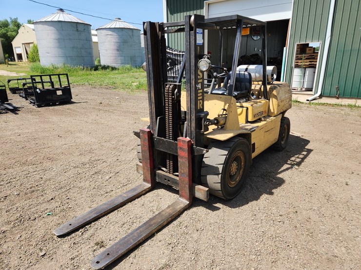 #375-•-hyster-90-forklift-image-1