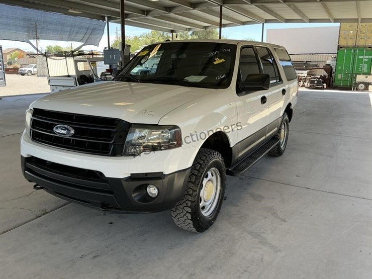 2017-ford-expedition-image-4