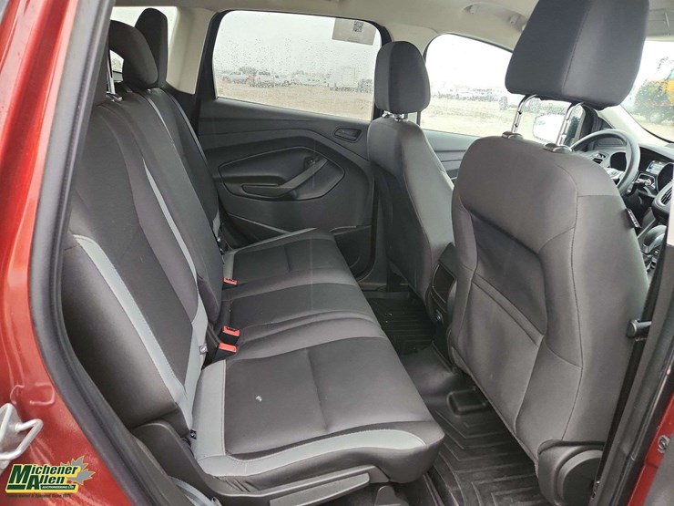 2016-ford-escape-image-16