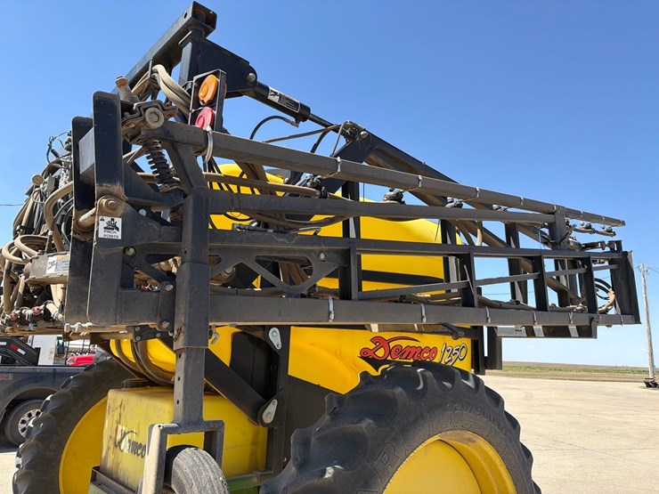 2012-demco-1250-image-16