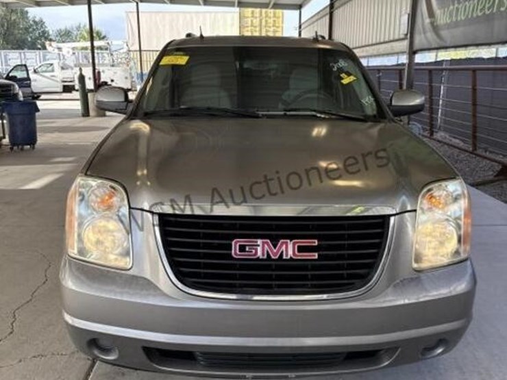 2008-gmc-yukon-image-3