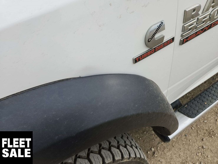 2018-ram-5500-slt-image-28