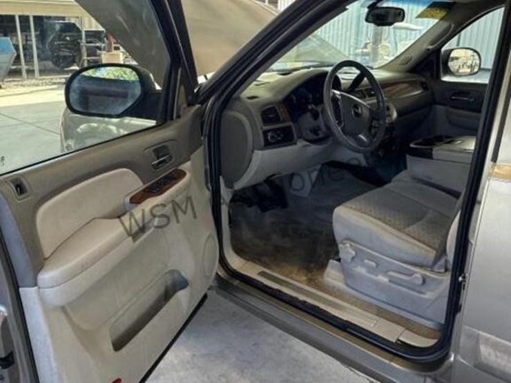 2008-gmc-yukon-image-25