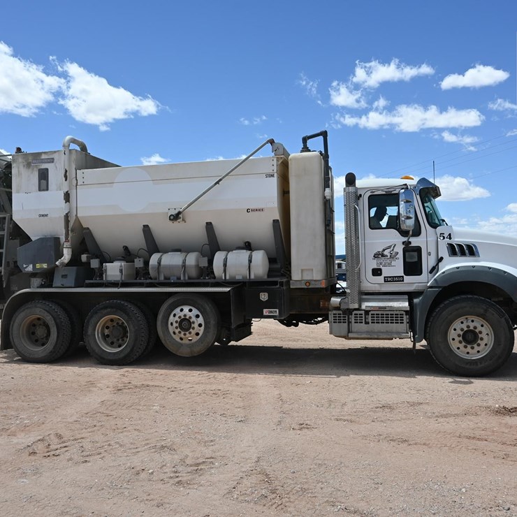 2024 MACK GRANITE 64BR