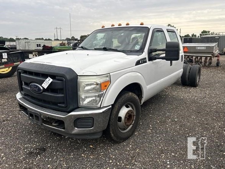 2016-ford-f350-sd-xl-image-1