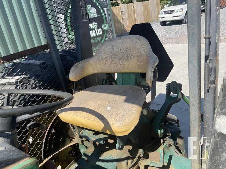 1977-john-deere-2440-image-11