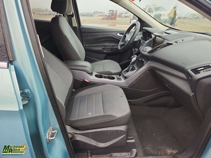 2013-ford-escape-image-18