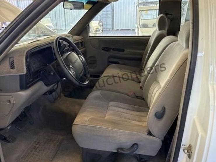 1995-dodge-ram-2500-image-20