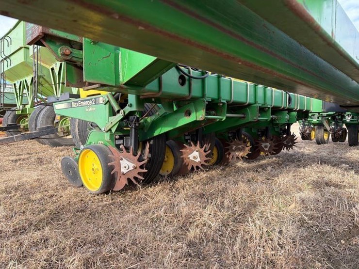 1994-john-deere-7200-image-23
