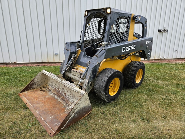 deere-326d-image-1