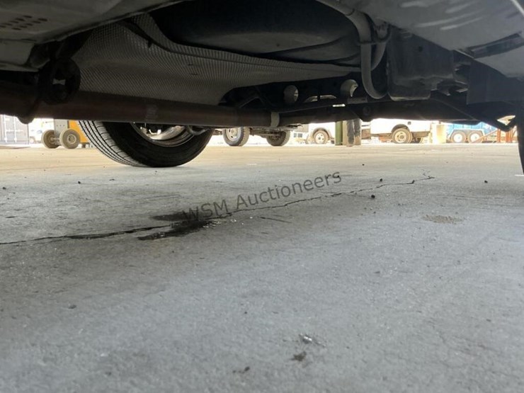 2017-ford-taurus-se-sdn-image-28