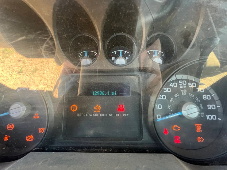 2013-ford-f650-image-5