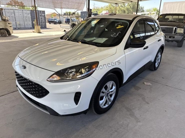 2021-ford-escape-image-4