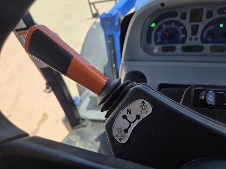 2015-new-holland-155-image-30