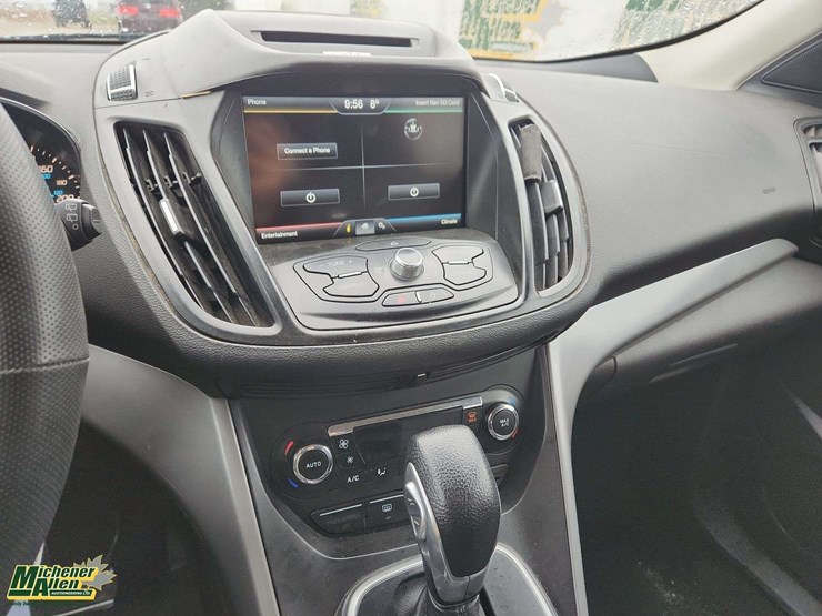2013-ford-escape-image-23