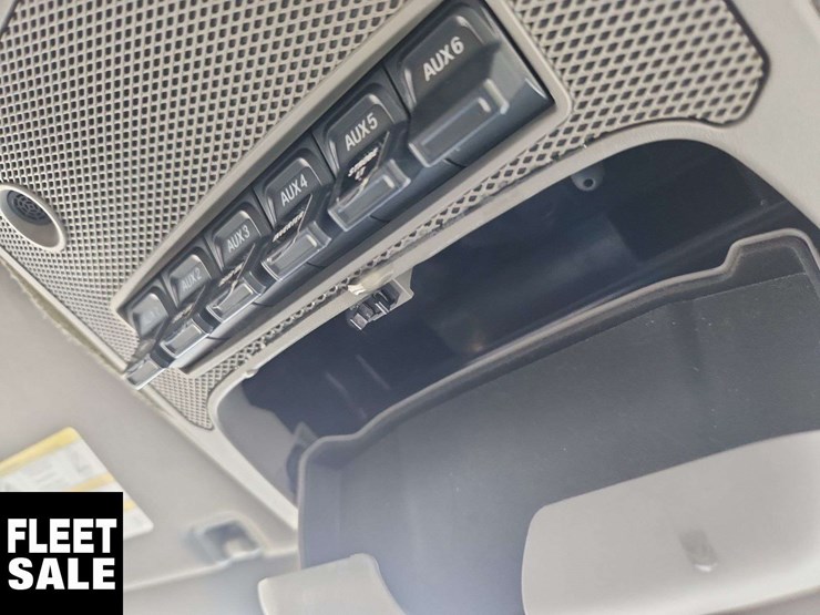 2021-ford-f550-image-61