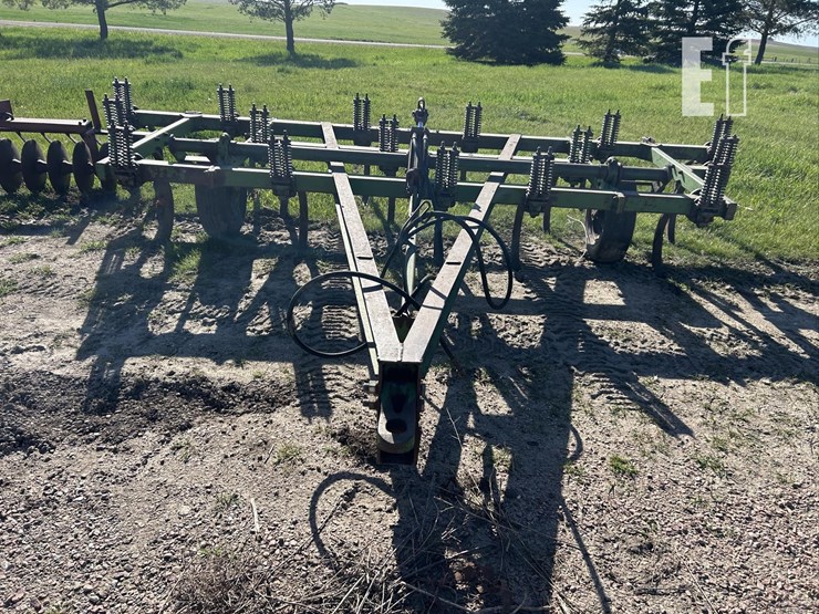 john-deere-4110-image-2
