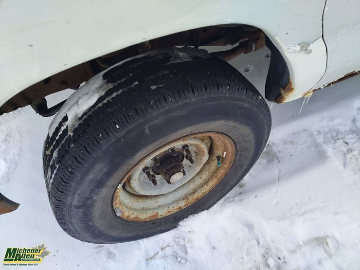non-operable-2006-ford-e-250-cargo-van-image-10