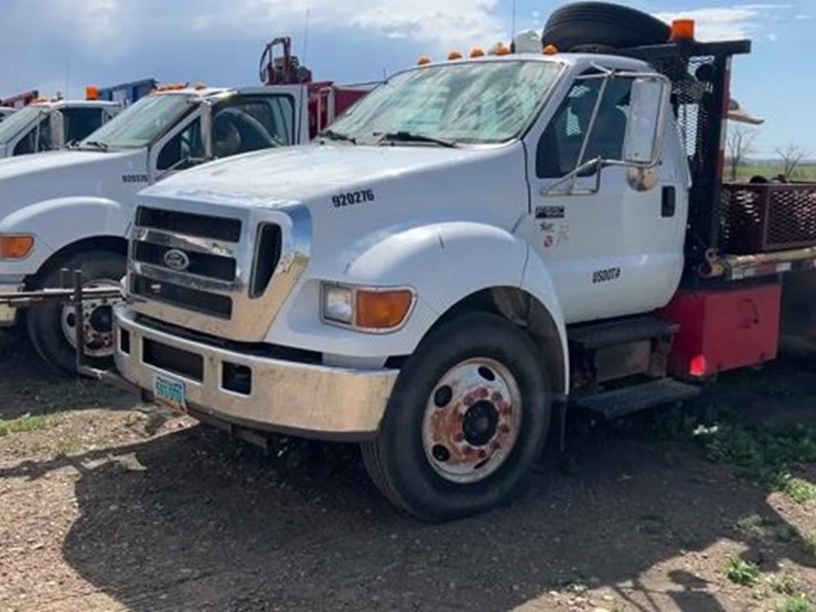 2006-ford-f650-image-1