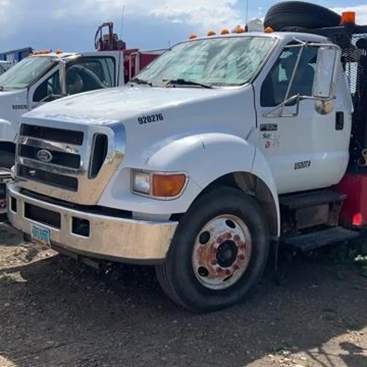 2006 FORD F650