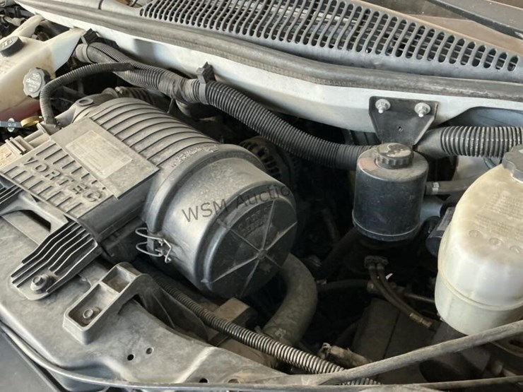 2015-chevrolet-express-3500-image-13