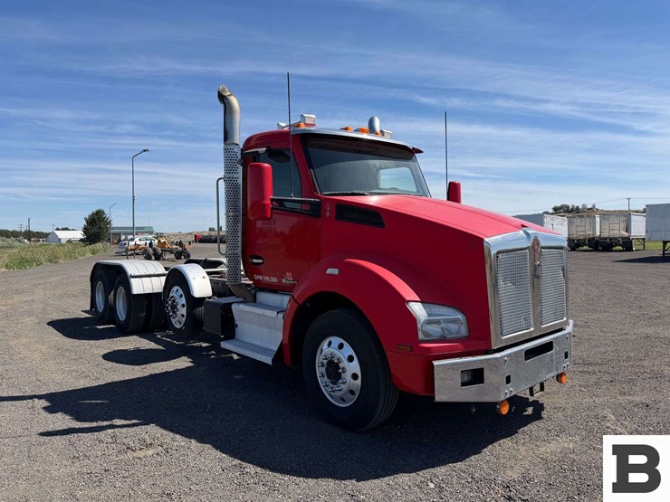 2015-kenworth-t880-image-7
