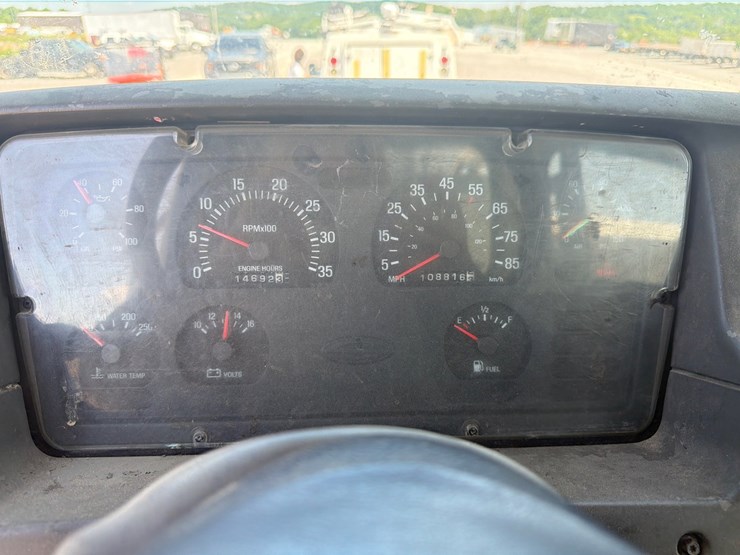 2002-sterling-l7500-image-21