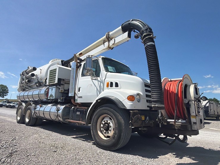 2002-sterling-l7500-image-3
